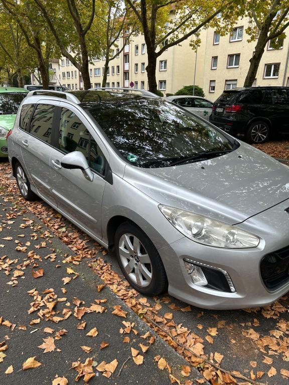 Peugeot 308 201.711 km 2.950 € Neu-Isenburg 63263