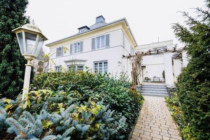 Wohnung Bad Homburg Kirdorf - 5 Zimmer, 140 m&sup2;, 2.600&euro; | Angebot:26838205