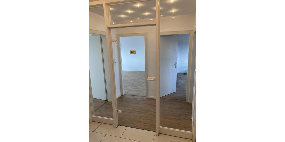 Etagenwohnung Offenbach am Main - 4 Zimmer, 82 m&sup2;, 1.400&euro; | Angebot:26201755