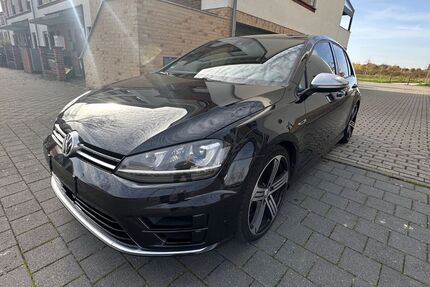 VW Golf 113.000 km 22.999 € Frankfurt 65929