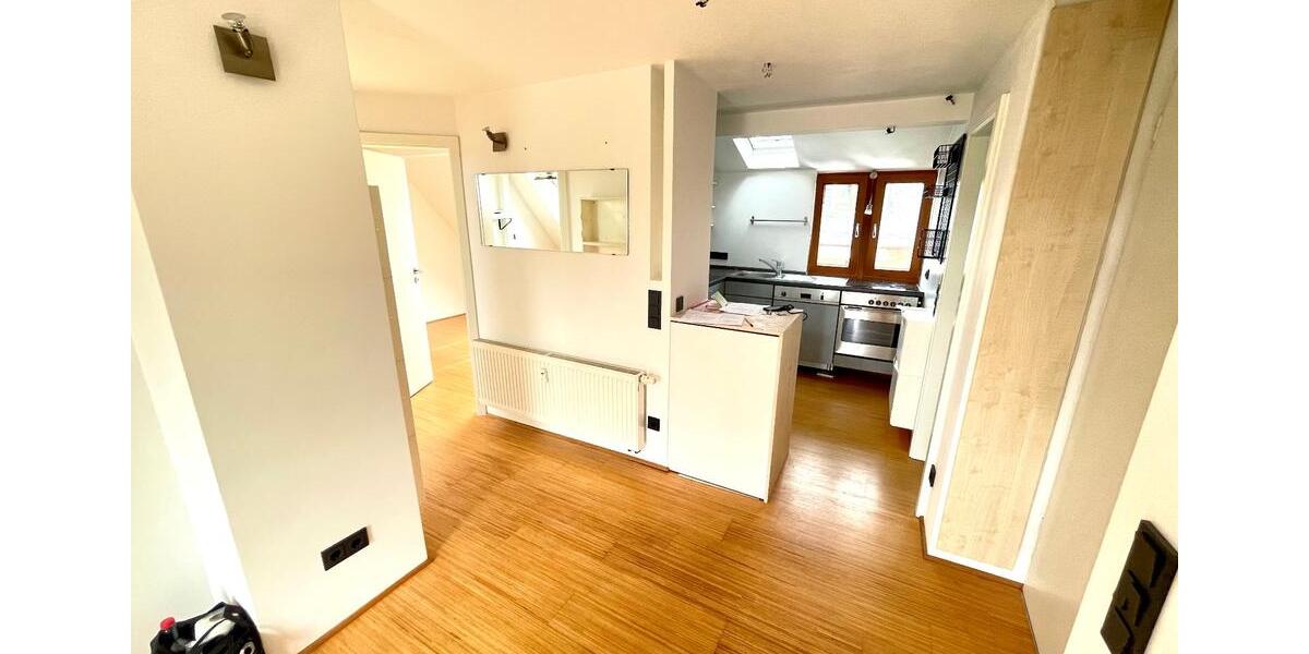 Dachgeschoßwohnung Darmstadt Bessungen - 3 Zimmer, 42 m&sup2;, 256.000&euro; | Angebot:25959136