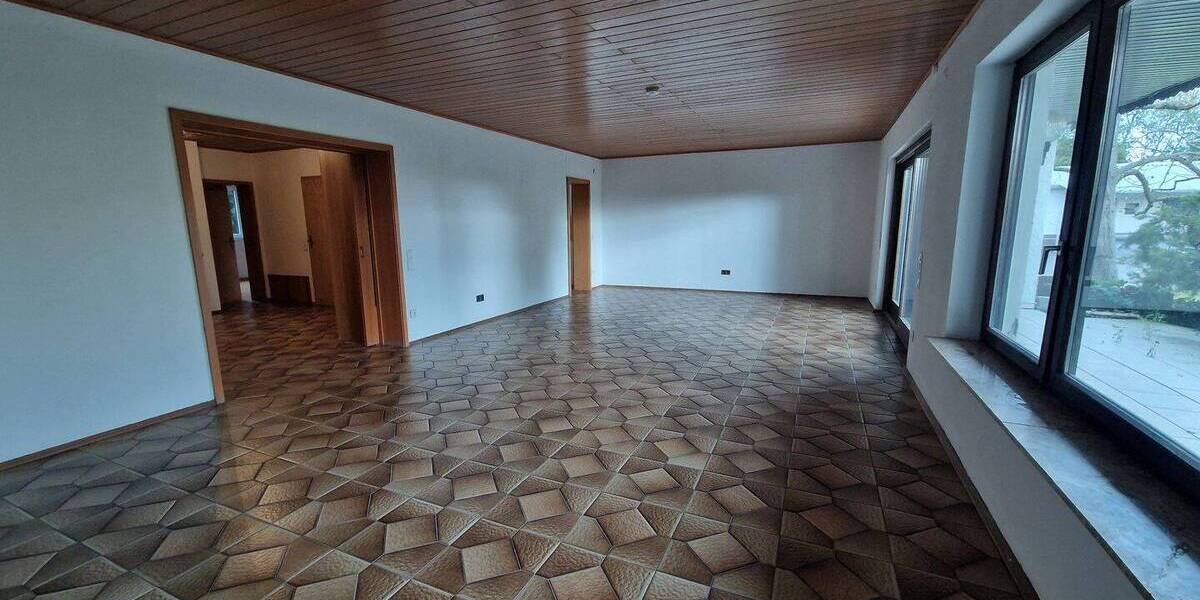 Mehrfamilienhaus, Wohnhaus Großkrotzenburg - 8 Zimmer, 288 m&sup2;, 615.000&euro; | Angebot:26092205