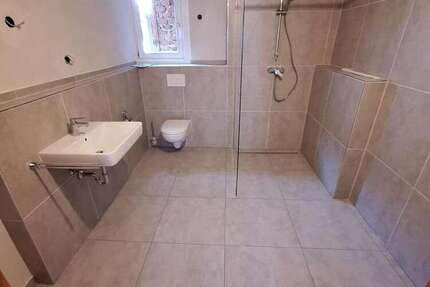 Haus zum Mieten in Groß-Umstadt 1.750 € 184 m²