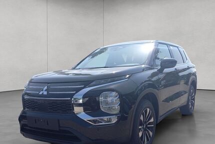 Mitsubishi Plug-in Hybrid Outlander 2.000 km 43.950 &euro; Frankfurt 60386