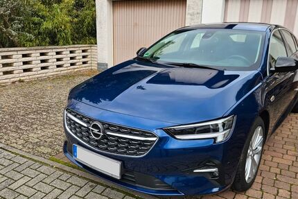 Opel Insignia 47.000 km 19.900 € Obertshausen 63179
