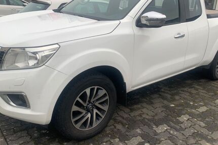 Nissan Navara 164.400 km 15.400 &euro; Königstein 61462