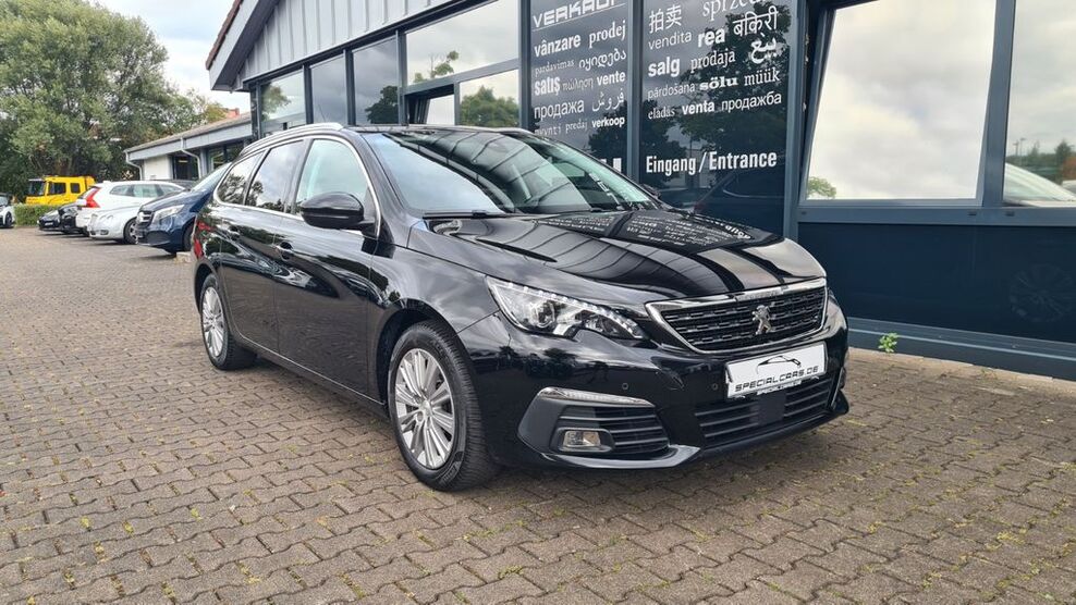 Peugeot 308 108.250 km 11.990 € Offenbach am Main 63069