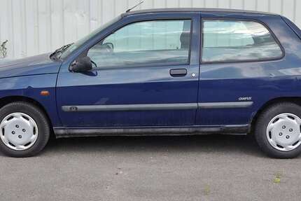 Renault Clio 161.200 km 200 € Gross-Zimmern 64846