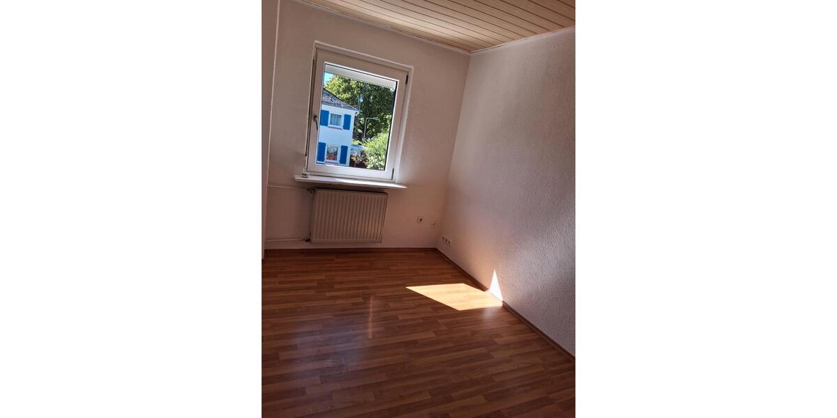 Reihenhaus Frankfurt am Main Gallus - 4 Zimmer, 100 m&sup2;, 2.100&euro; | Angebot:26339627