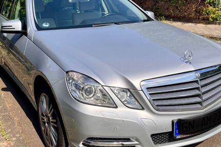 Mercedes-Benz 250 179.000 km 13.250 € Hammersbach 63546