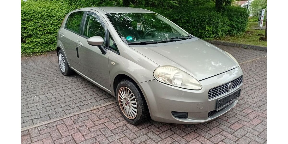 Fiat Punto 213.000 km 650 &euro; Kelkheim 65779