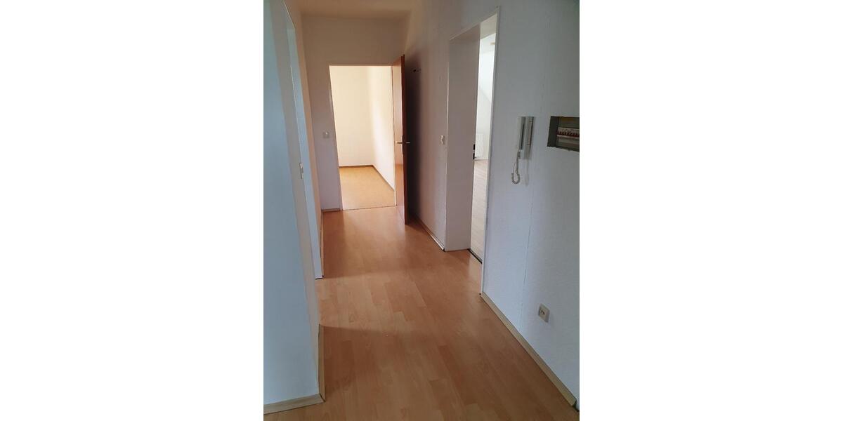 Dachgeschoßwohnung Münster (Hessen) - 4 Zimmer, 95 m&sup2;, 990&euro; | Angebot:24679176