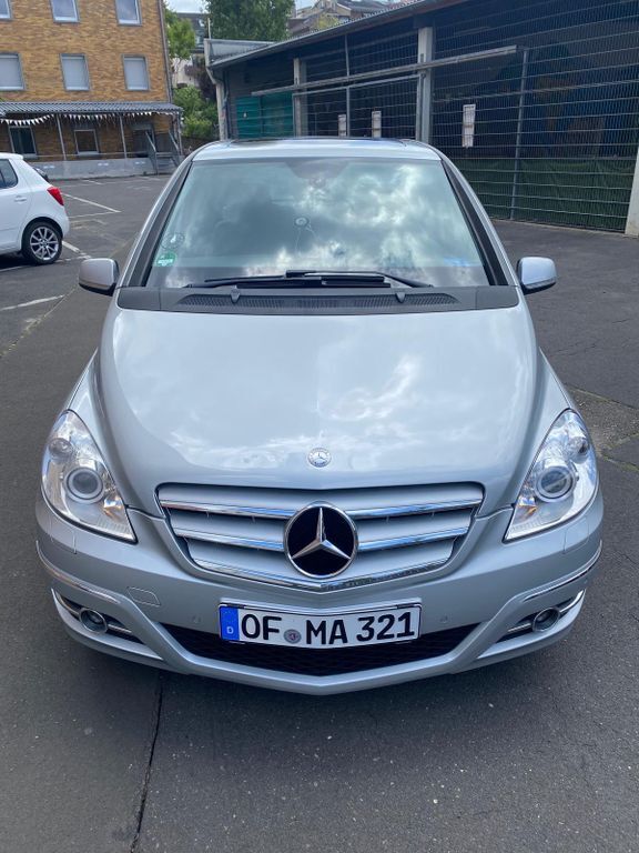 B 200