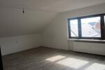 Dachgeschoßwohnung Weiterstadt - 4 Zimmer, 114 m&sup2;, 1.260&euro; | Angebot:26272075