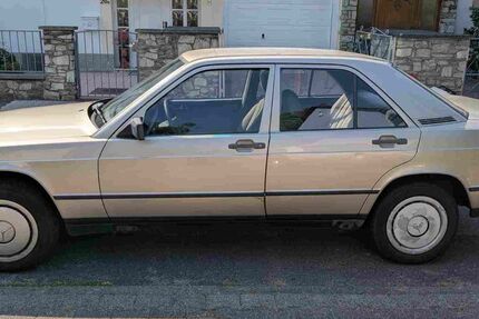 Mercedes-Benz 190 177.408 km 4.500 &euro; Frankfurt 65931