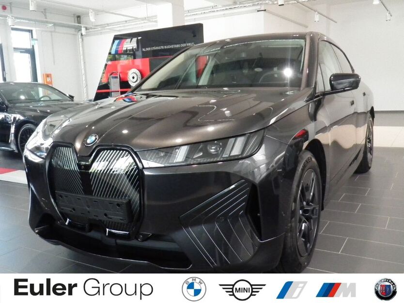 BMW iX 2.889 km 84.499 € Frankfurt am Main 60435