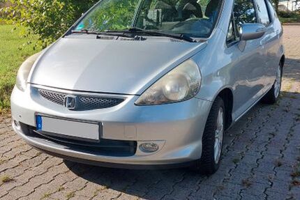 Honda Jazz 221.800 km 1.700 € Hanau 63457