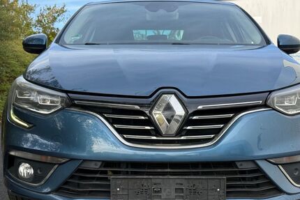 Renault Megane 98.138 km 7.999 &euro; Kelkheim 65779