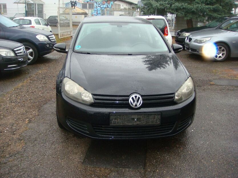 VW Golf 131.000 km 2.850 € Erlensee 63526