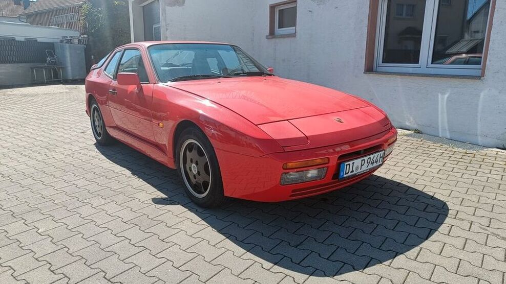 944