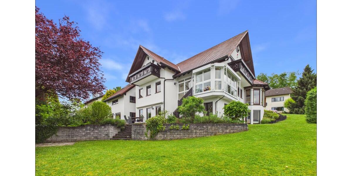 Einfamilienhaus Mömbris - 8 Zimmer, 350 m&sup2;, 2.700&euro; | Angebot:26367496
