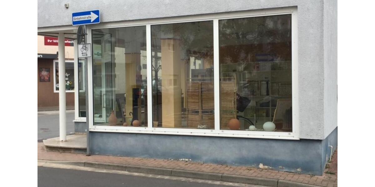 Mehrfamilienhaus mit Gewerbefläche im Zentrum von Freigericht 12 zimmer