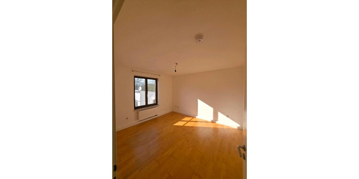 Etagenwohnung Darmstadt Bessungen - 2 Zimmer, 50 m&sup2;, 1.250&euro; | Angebot:25923511