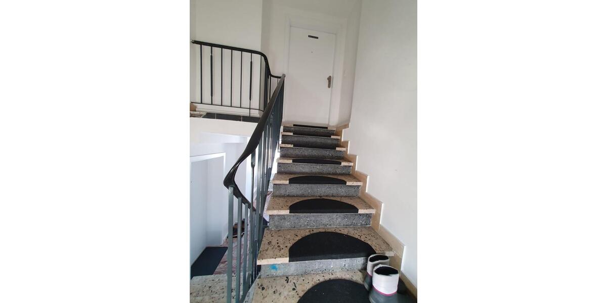 Dachgeschoßwohnung Frankfurt am Main Niederrad - 2 Zimmer, 70 m&sup2;, 870&euro; | Angebot:26265660