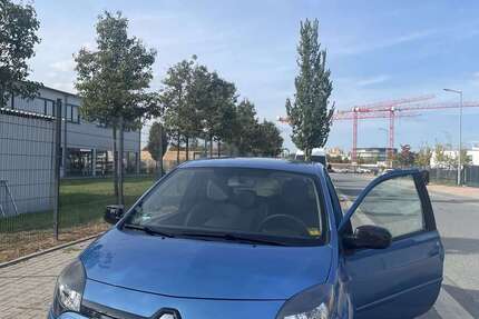 Renault Twingo 99.000 km 4.950 € Rüsselsheim am Main 65428
