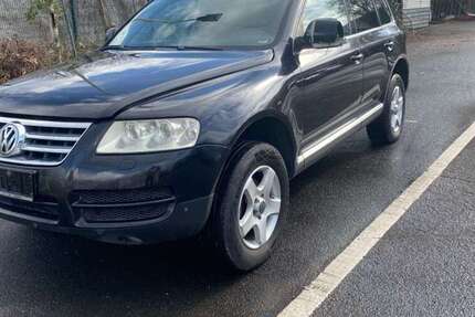 VW Touareg 311.000 km 3.400 € Frankfurt am Main 60388