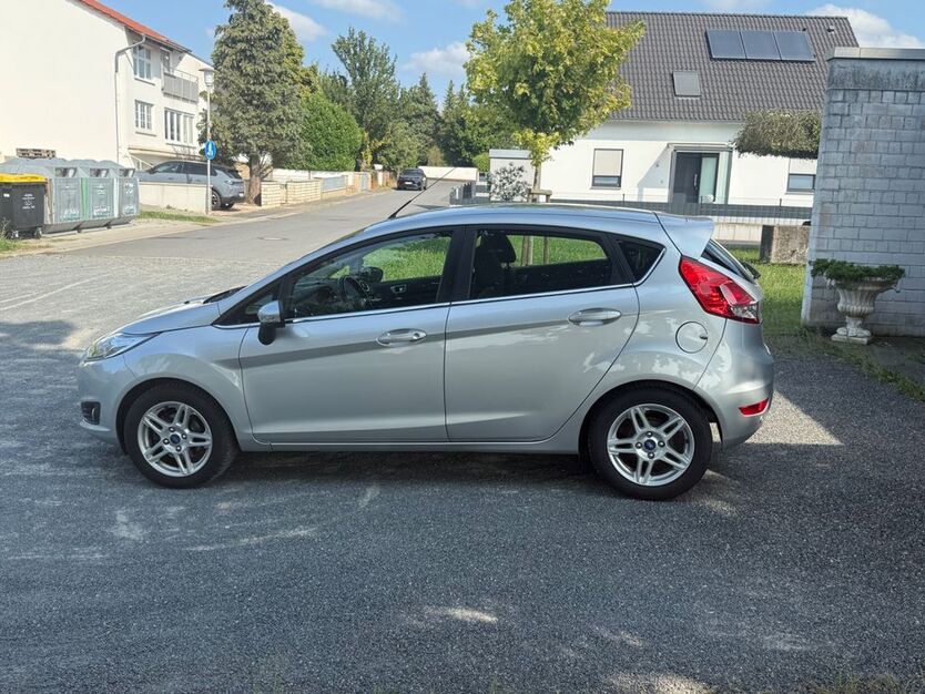 Ford Fiesta 129.000 km 4.199 € Habitzheim 64853