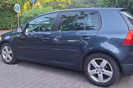 VW Golf 274.000 km 3.170 &euro; Frankfurt 60435