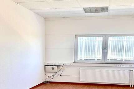 Gewerbeobjekt Friedrichsdorf Burgholzhausen vor der Höhe - 115&euro; | Angebot:26556652