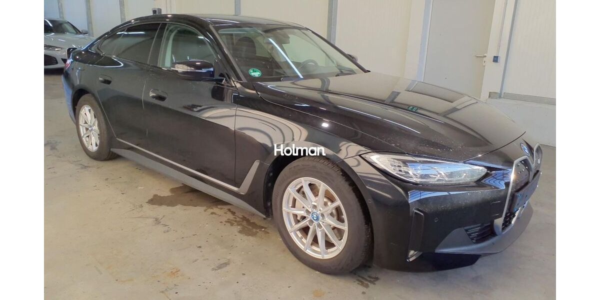 BMW i4 4.896 km 39.018 &euro; Eschborn 65760