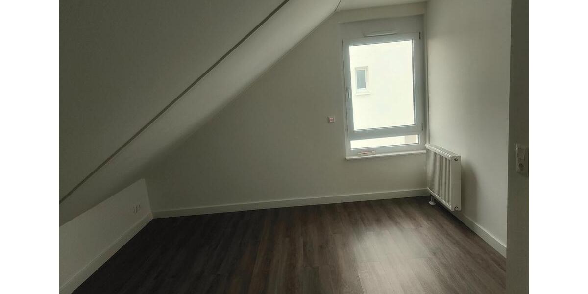 Reihenhaus Stockstadt am Main - 5 Zimmer, 127 m&sup2;, 1.850&euro; | Angebot:26701438