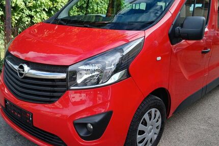 Opel Vivaro 75.000 km 7.850 &euro; Frankfurt am Main 60388