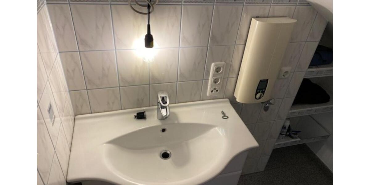 WG-Zimmer in einer 3 Zimmer Wohnung zu vermieten Zimmer 1+3 2 zimmer