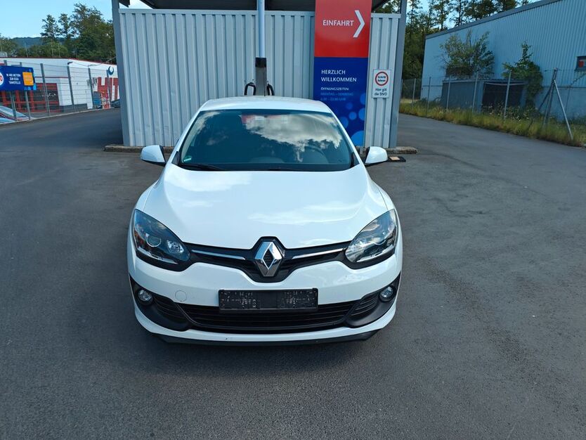 Renault Megane 146.000 km 5.999 € Büdingen 63654
