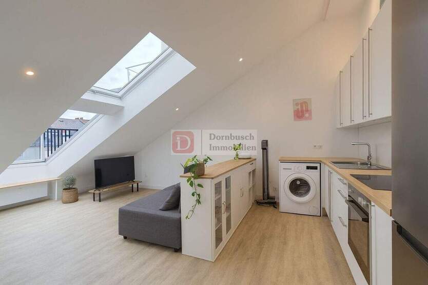 Top!! Exklusive Dachgeschosswohnung mit Einbauküche in zentraler Lage 2 zimmer