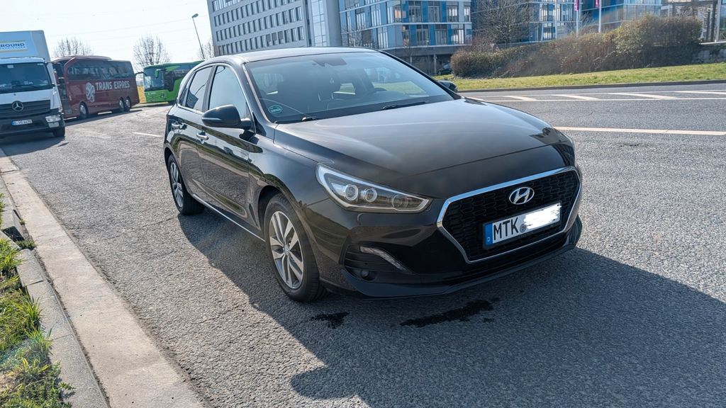 Hyundai i30 53.000 km 15.999 &euro; Königstein 61462