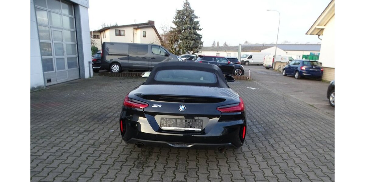 BMW Z4 sDrive 20 i M Sport Leder, LED, Navigation 60.000 km 31.890 &euro; Rodgau 63110