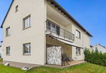 Zweifamilienhaus mit Mehrwert - Ihr neues Zuhause in Karlstein