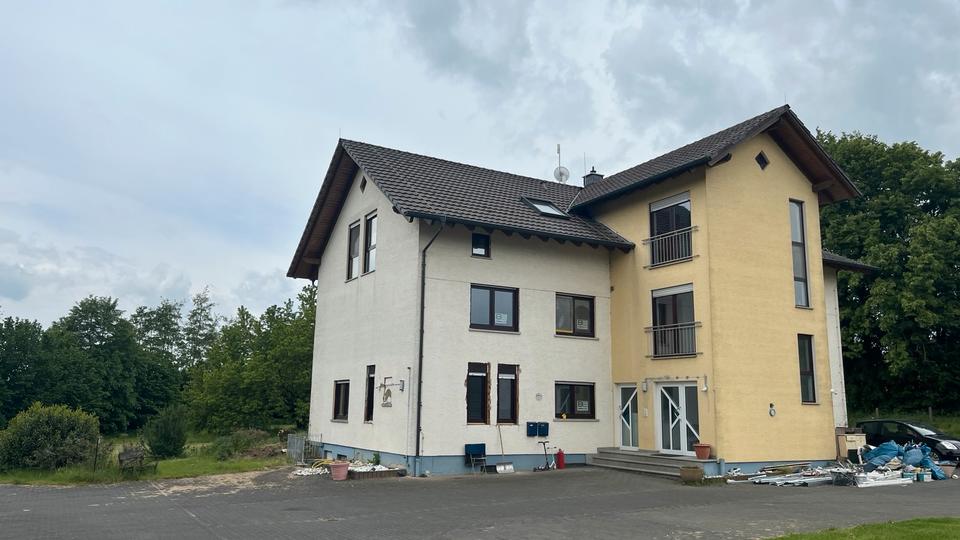 Erdgeschoßwohnung Friedberg (Hessen) - 3.5 Zimmer, 131 m&sup2;, 1.350&euro; | Angebot:26610171