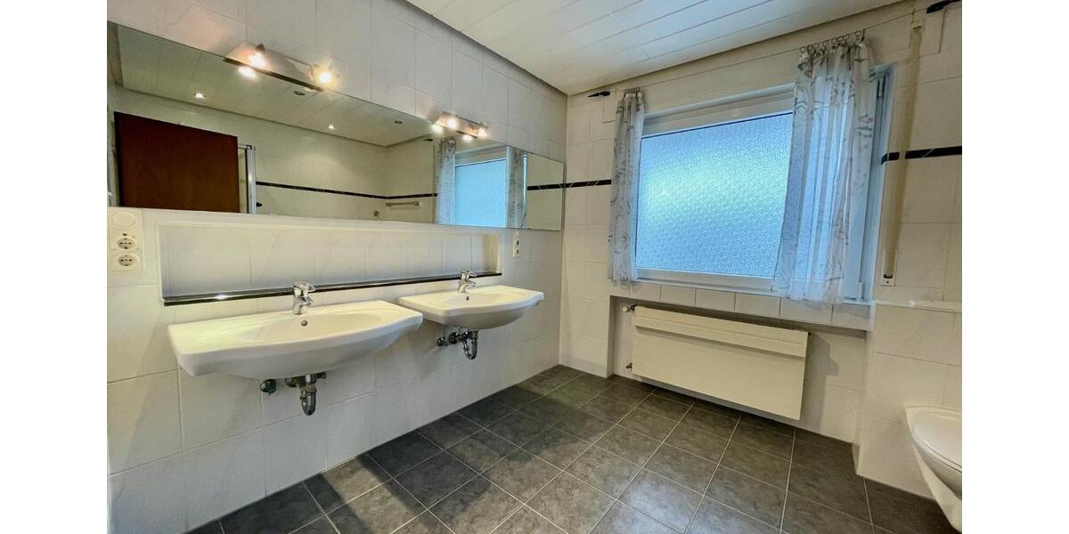 Seulberg: Großes 651 m² Süd-Grundstück! 8-Zi-Massivhaus (174 m²) 8 zimmer