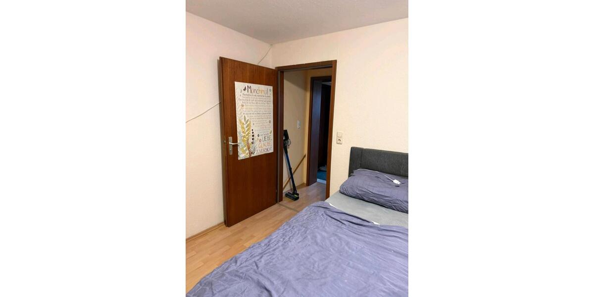 Etagenwohnung Gründau - 4 Zimmer, 100 m&sup2;, 900&euro; | Angebot:26321018