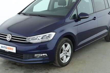 VW Touran 71.872 km 18.360 &euro; Frankfurt am Main 65936