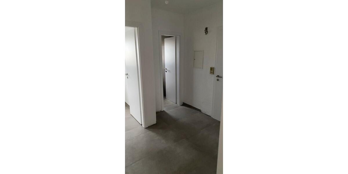 Etagenwohnung Hanau Großauheim - 3 Zimmer, 96 m&sup2;, 1.200&euro; | Angebot:26639022