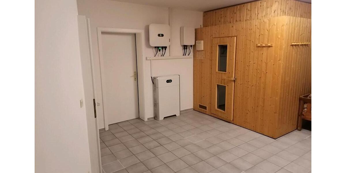 Besondere Immobilie mit zeitloser Architektur in ruhiger Lage 4 zimmer