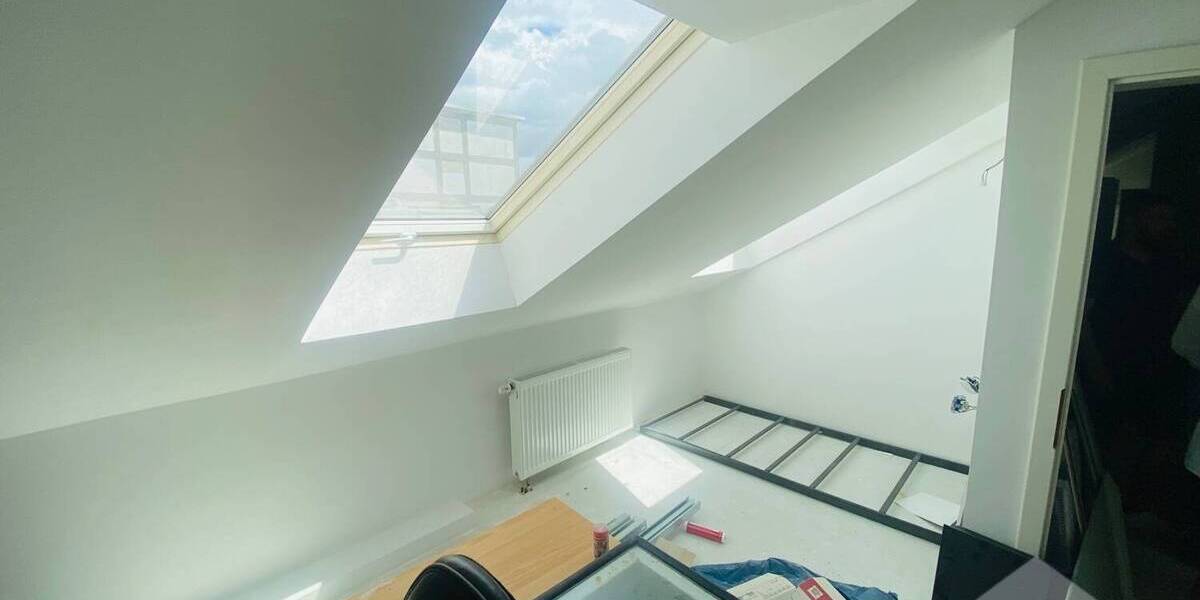 #VERKAUFT# 2015 kernsanierte Beherbergungsimmobilie in Offenbach-Mitte mit 23 Zimmer (40 Betten) und Ausbaureserve. zimmer