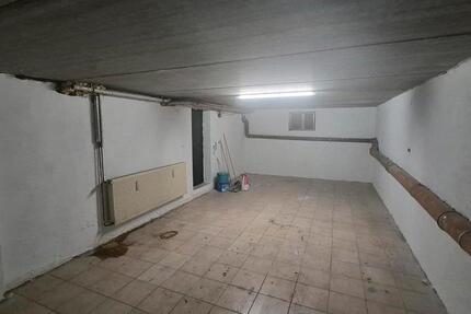 Lagerraum 35qm, Untergeschoss zimmer
